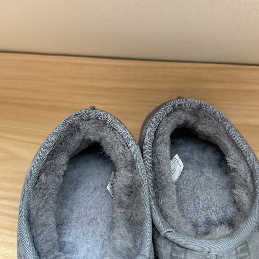 Grey KITH UGG slipper - Picture 6 of 6